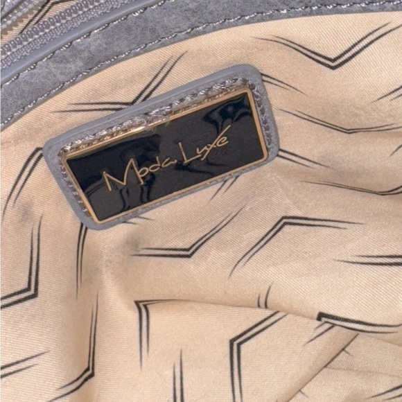 TRENDY MUTED GREY MODA LUXE CROSSBODY BAG - Picture 10 of 10